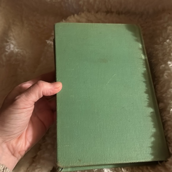 The little white horse by Elizabeth Goudge - Picture 6 of 6